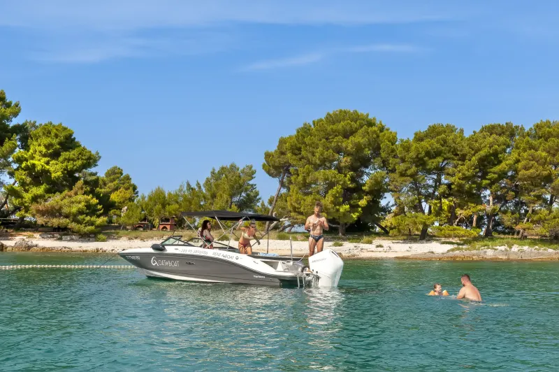Speedboottour door de archipel van Rovinj, de Lim-fjord & de zuidelijke baaien