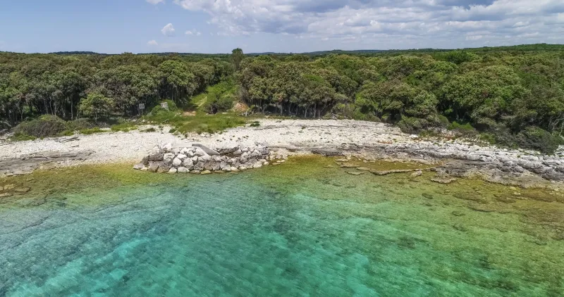 Speedboottour naar zeegrotten & het zandstrand-eiland Levan