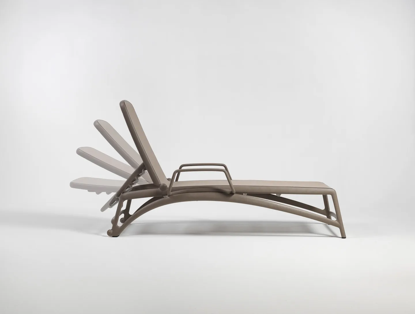 Atlantico – Elegantna vanjska ležaljka za terase, vrtove i bazen - NARDI